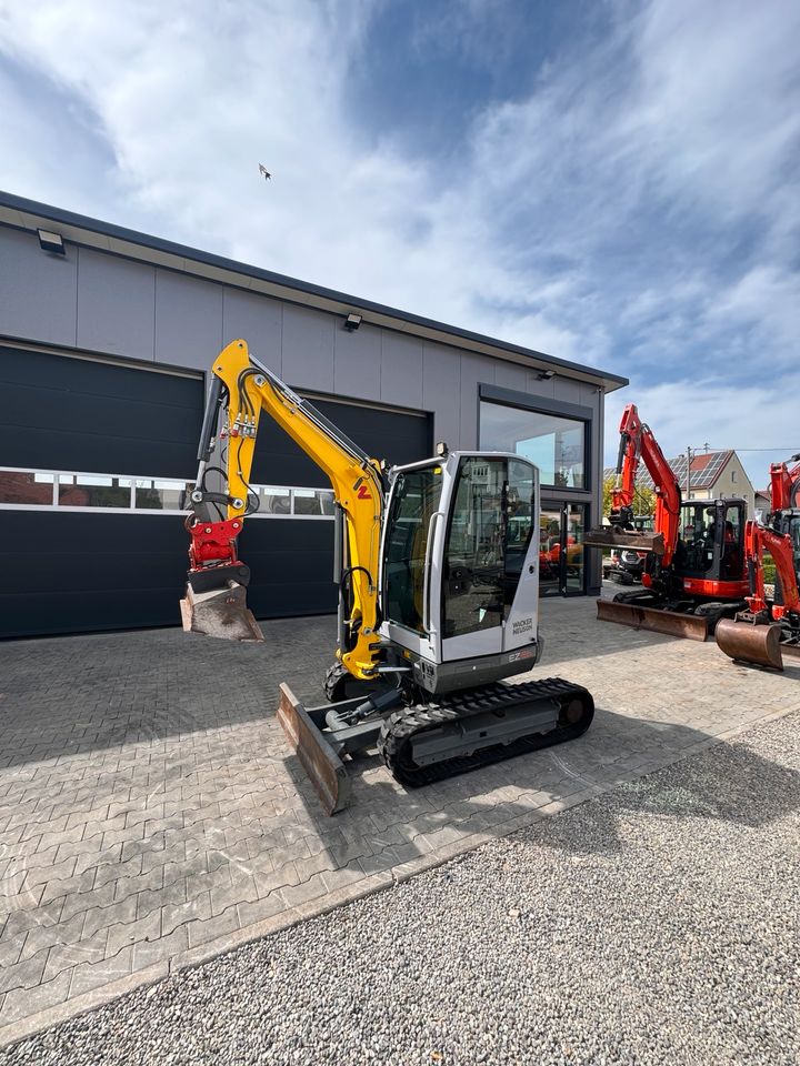 Wacker Neuson EZ26 PowerTilt HS03 Minibagger Baumaschine Bagger in Kammeltal