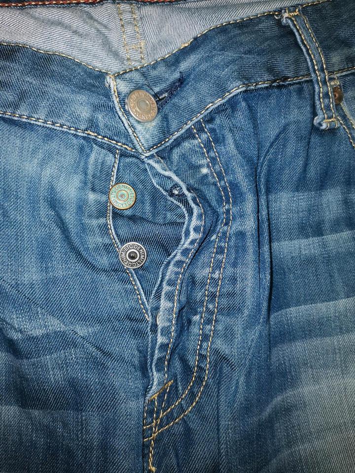 Tolle, neuwertige Jeans in blau von Japan Rags Weite 40,top in Harsum