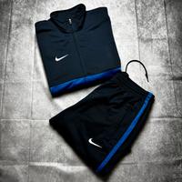 Nike Tracksuit Traininganzug Set Hose und Jacke Vintage Saarland - Perl Vorschau