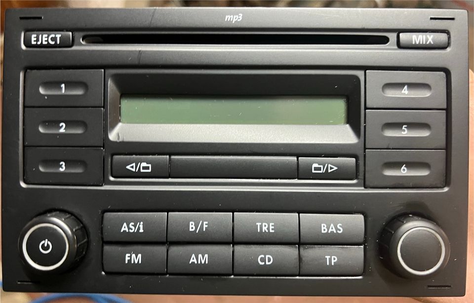 Vw Rcd 200 mp3 Radio mit Bluetooth Adapter in Warmsen