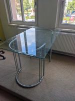 Rechteckiger Glastisch/Schreibtisch mit Metallbeinen Pankow - Prenzlauer Berg Vorschau