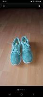 Nike-Damenturnschuhe Hessen - Solms Vorschau
