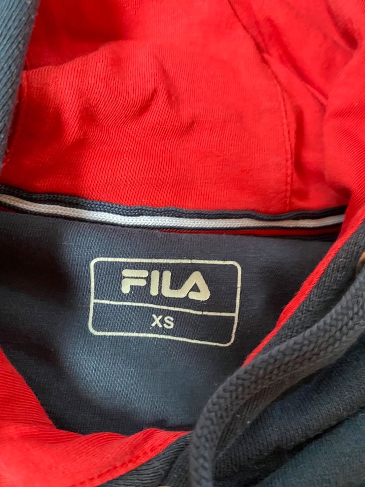 Fila Pullover Sweater Größe XS 32 34 blau rot in Neusäß