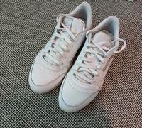 Sneaker von "Reebok", Größe 41, weiß Hannover - Mitte Vorschau