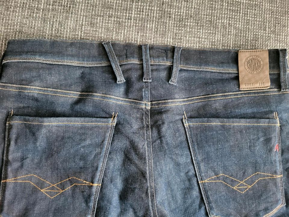 Replay Jeans "Anbass" Gr. 38 in Gammelsdorf