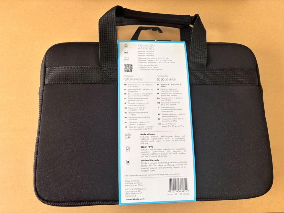 Dicota Smart Skin Laptop/Tablet Tasche 10-11,6" in Bietigheim-Bissingen
