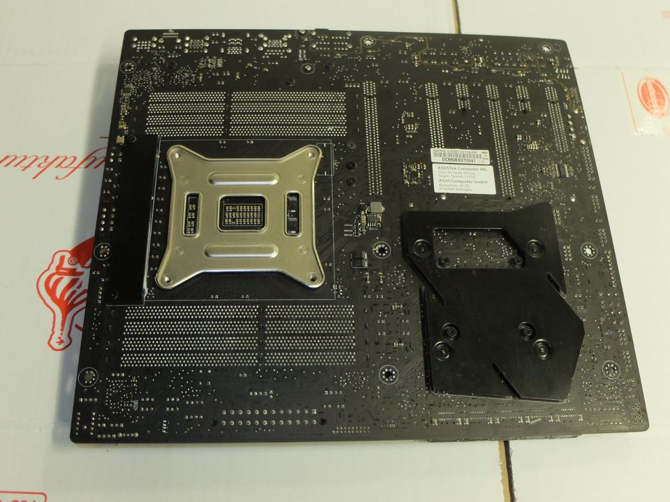 Asus ROG Rampage IV Black Edition Gaming Mainboard ( 8x DDR3 Spei in Süßen