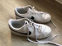 Nike Sneaker Damenschuhe Gr. 41 Sportschuhe Kiel - Holtenau Vorschau