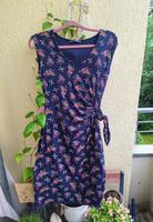 Sehr schönes Esprit Kleid S/M Blümchen Knoten wie neu Berlin - Reinickendorf Vorschau