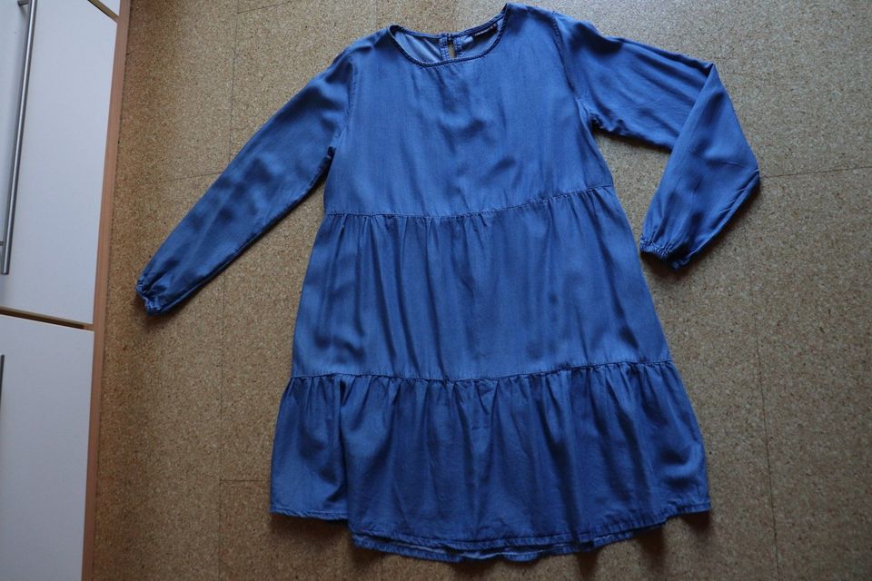 Kleid Gr. 40 M L Volants blau JANINA Jeanskleid in Halle