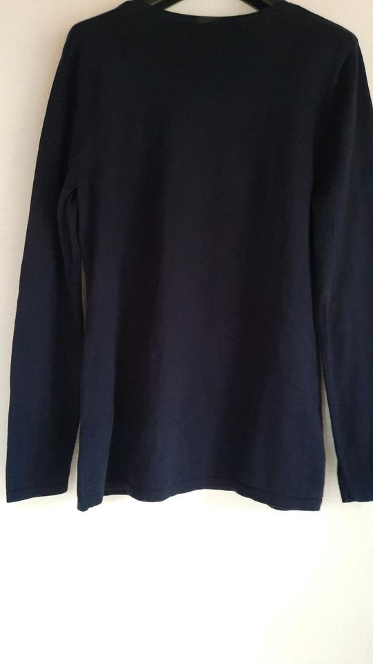 Toller blauer Pullover von Gerry Weber mit Silberdruck in Neunkirchen a. Brand