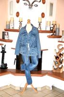 Hugo Boss Jeansjacke Jacke denim Mantel Jeansmantel XXL 44 Hessen - Heppenheim (Bergstraße) Vorschau