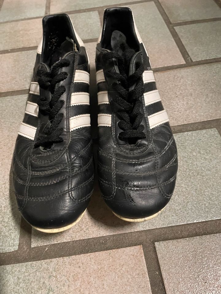 Adidas Kaiser 5 Lederfussballschuhe in Recklinghausen