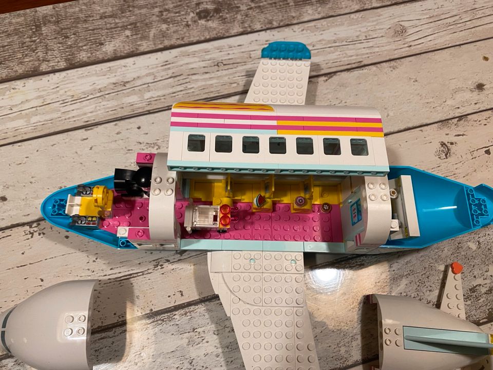 Lego Friends Heartlake City Flugzeug in Dörpen