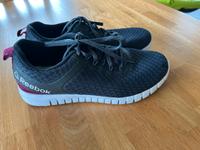 Reebok Sportschuh Gr. 41 mit herausnehmbarer Memory-Sohle Nordrhein-Westfalen - Werne Vorschau