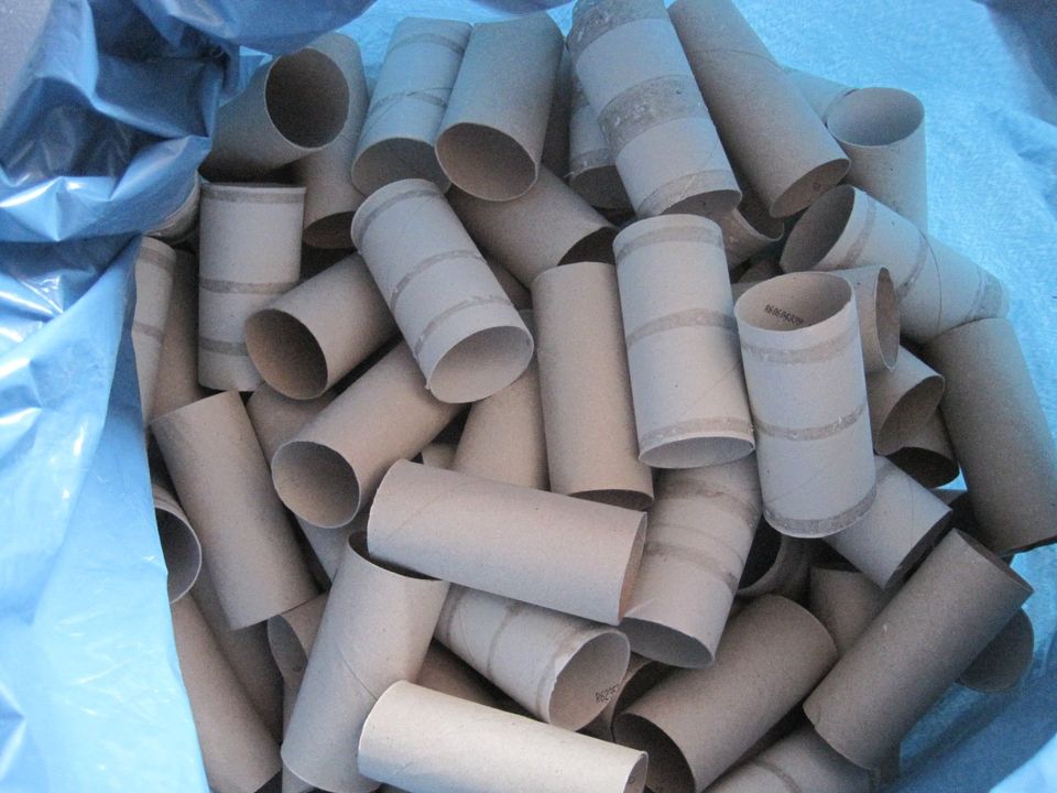 Klopapierrollen leer über 330 Papierrollen Papprollen XXXL in Inden