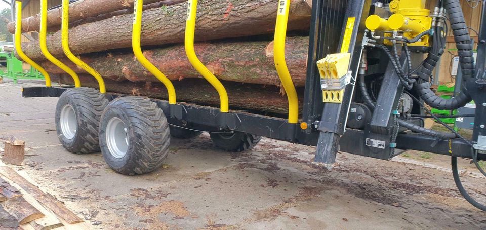 14,5t Gesamtgewicht Rückewagen Holzrückewagen in Salzwedel