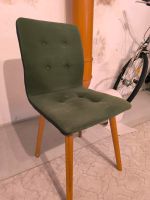 Toller Stuhl, gebraucht, grün mit Holzfüßen Bayern - Regensburg Vorschau