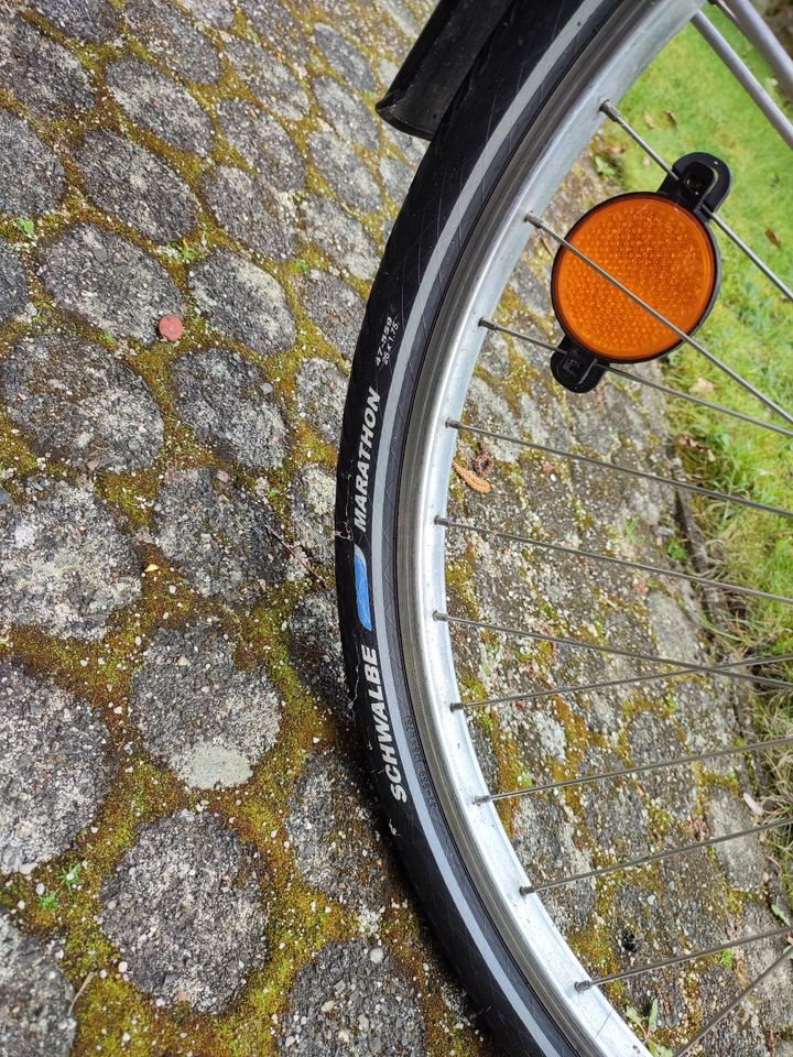 Diamant Topas Damen Fahrrad Vintage 26 Zoll, rot Größe L/50, top in Berlin