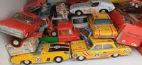Konvolut DDR-Spielzeug  Ehri Blechautos Sachsen - Lichtenstein Vorschau