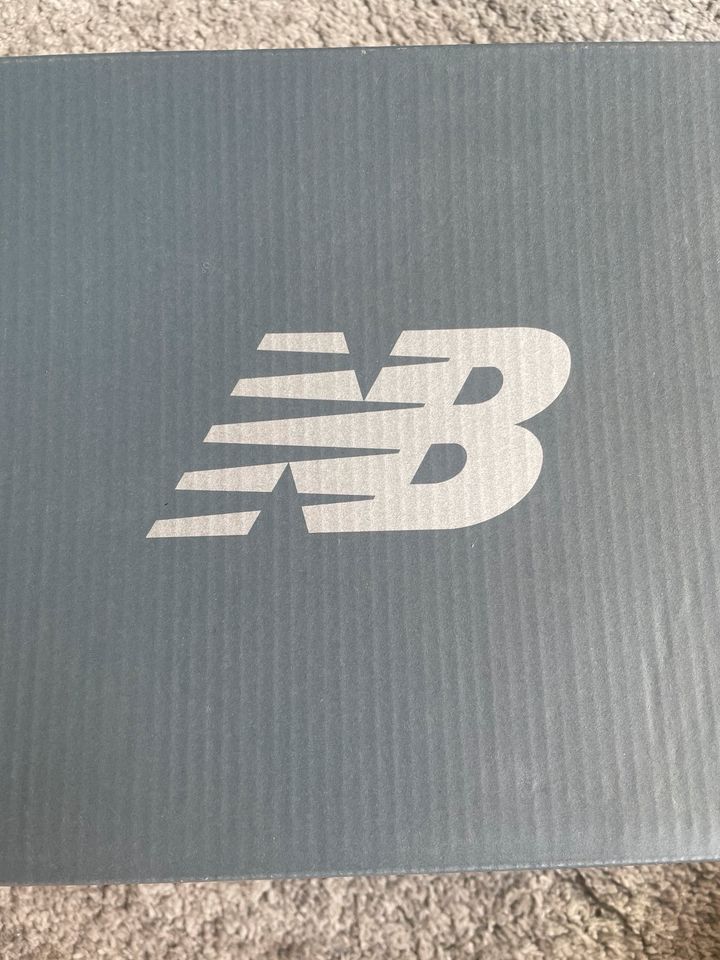 New Balance 550 Schwarz-Weiß / Sehr gut in Bremen