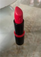 Essence longlasting red lipstick 02 Lippenstift Hessen - Erlensee Vorschau