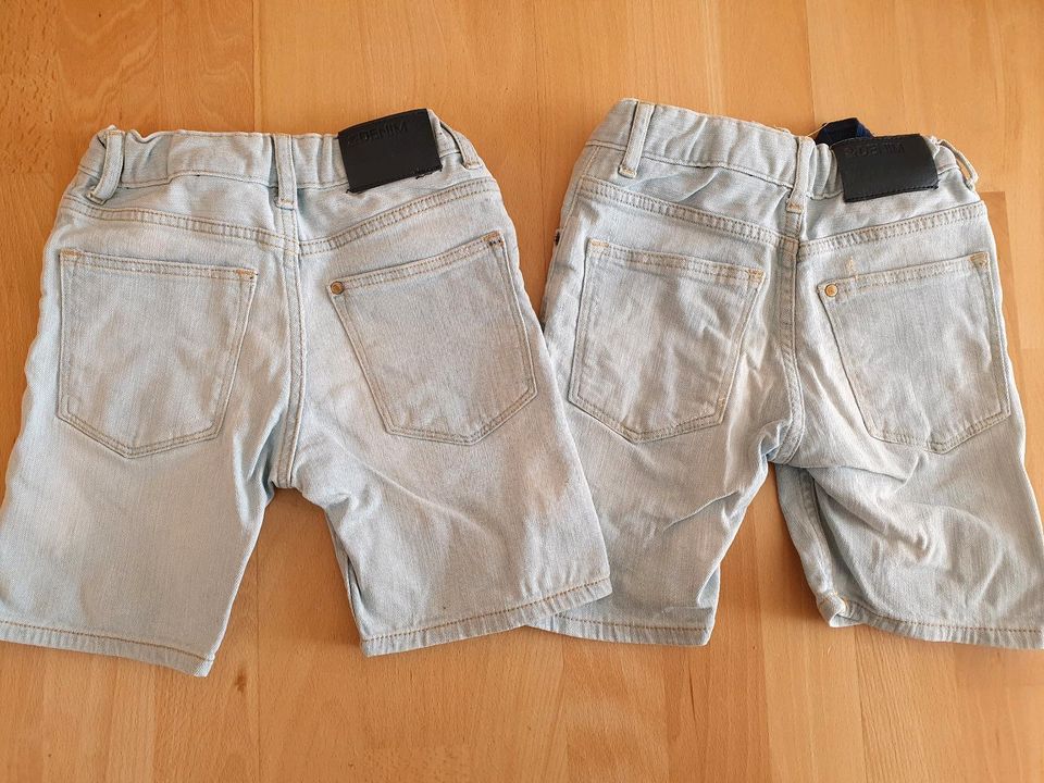 H&M kurze Hose Shorts Jeans Zwillinge Größe 104 in Nuthetal