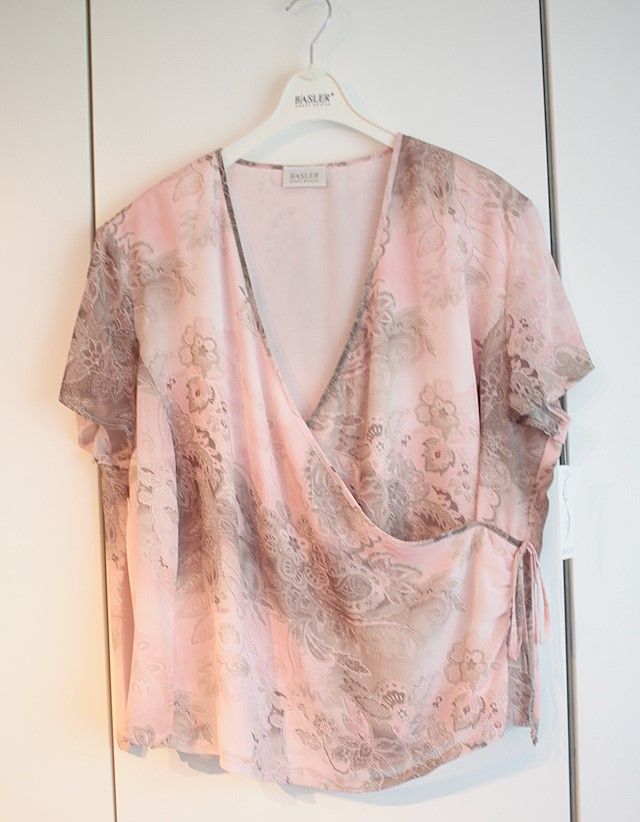 Bluse Shirt BASLER Gr 44 - 46 Rosa Tunika Neu in Erftstadt