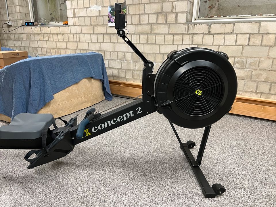 Concept2 Rudergerät + PM5 Monitor, neuwertig in Ziethen b. Ratzeburg