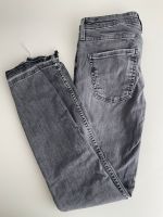 ZARA Jeans grau Nordrhein-Westfalen - Schwelm Vorschau