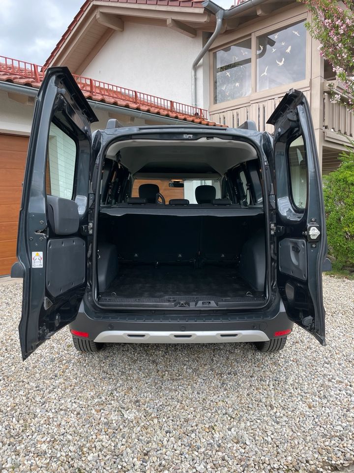 Dacia Dokker Stepway — 3 in 1: Auto, umgebauter Van, Transporter in München