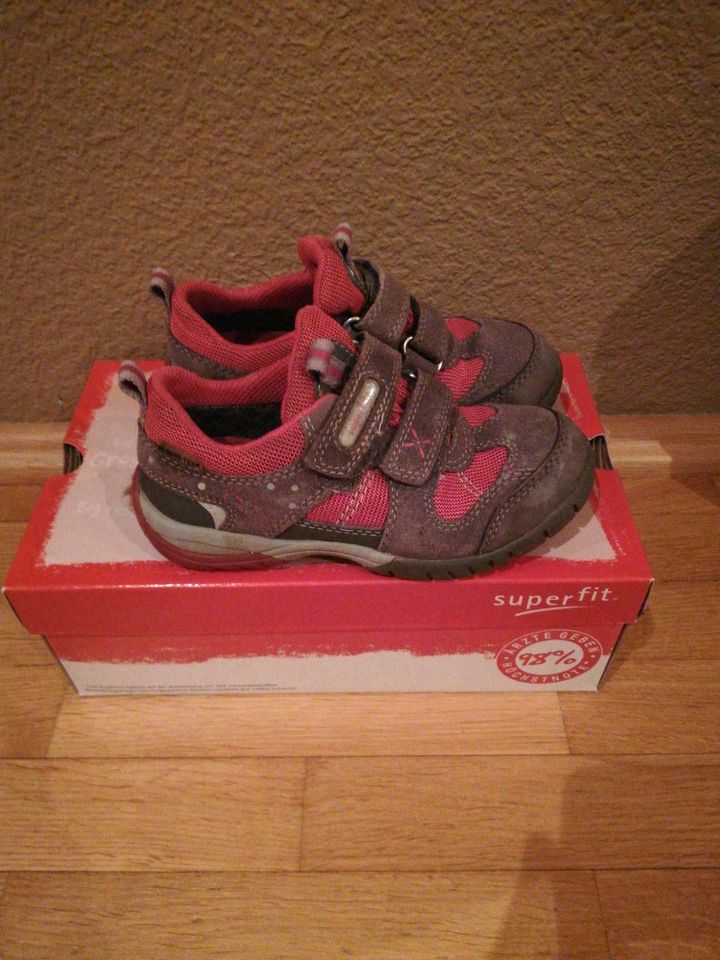 Halbschuhe von superfit in gutem Zustand GORE-TEX. in Weikersheim