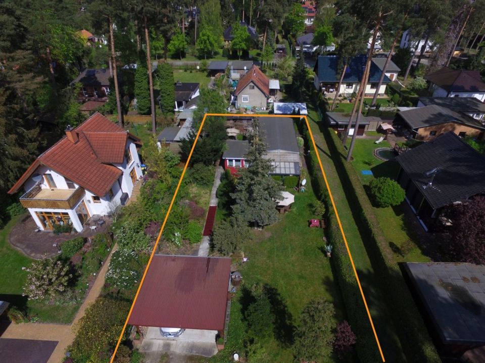 Sonniges Baugrundstück mit Bungalow im Berliner Speckgürtel in Berlin