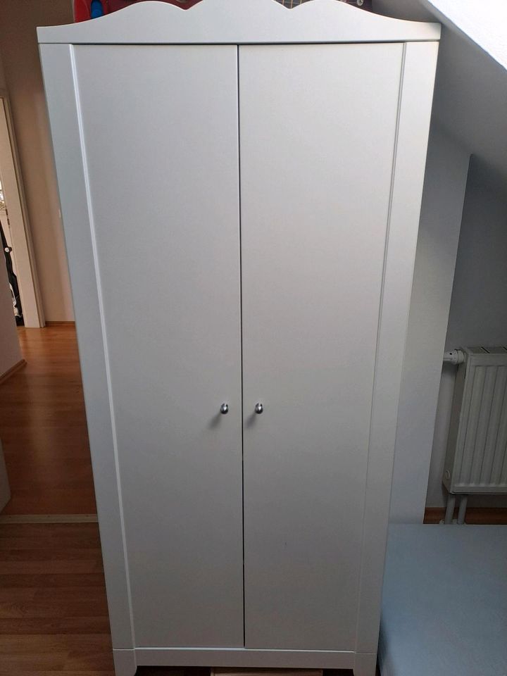 Kleiderschrank in München