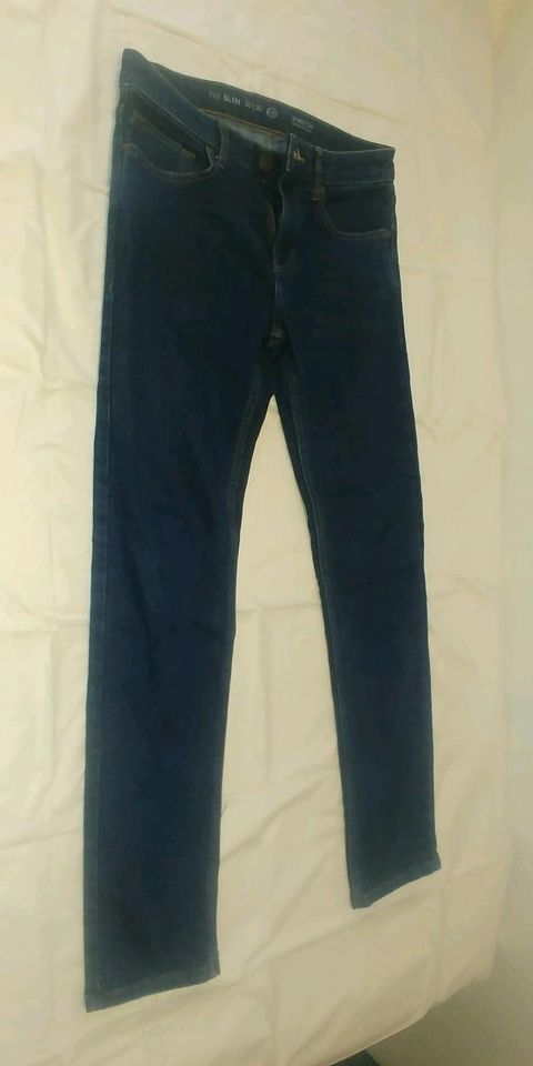 Jeans Hose Strech Größe 30 / 32 dark blue incl.Porto in Dorsten