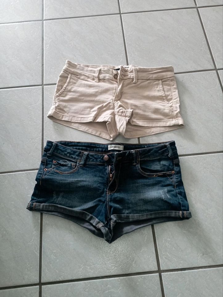 Damen kurze Hose Short (36) Top Zustand (Paketpreis) in Aichtal