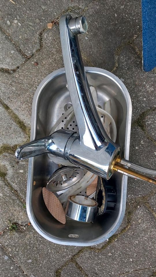 Waschbecken Spülbecken inkl. Zubehör in Frasdorf