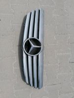Mercedes CLK W 209 Kühlergrill, frontgrill Bayern - Schweinfurt Vorschau