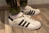 Adidas Superstar Sneaker weiß / schwarz Größe 45 Neuwertig Thüringen - Tautenhain Vorschau