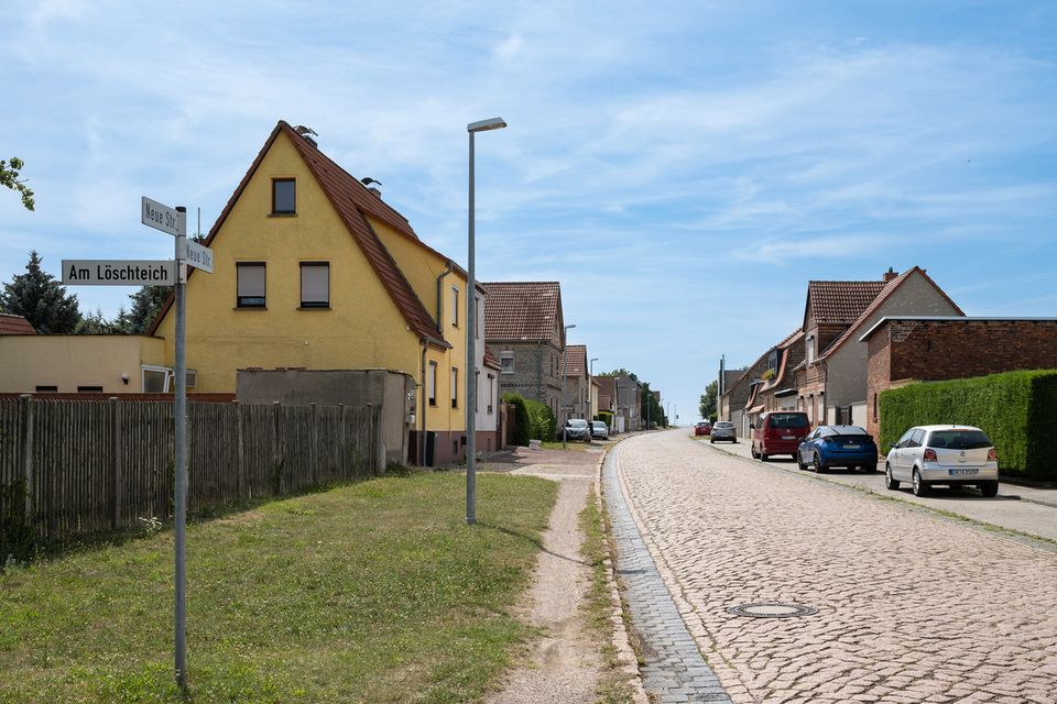 Vermietete 2-Zimmer-Souterrain-Wohnung mit Terrasse in Großkugel nahe Leipzig in Kabelsketal