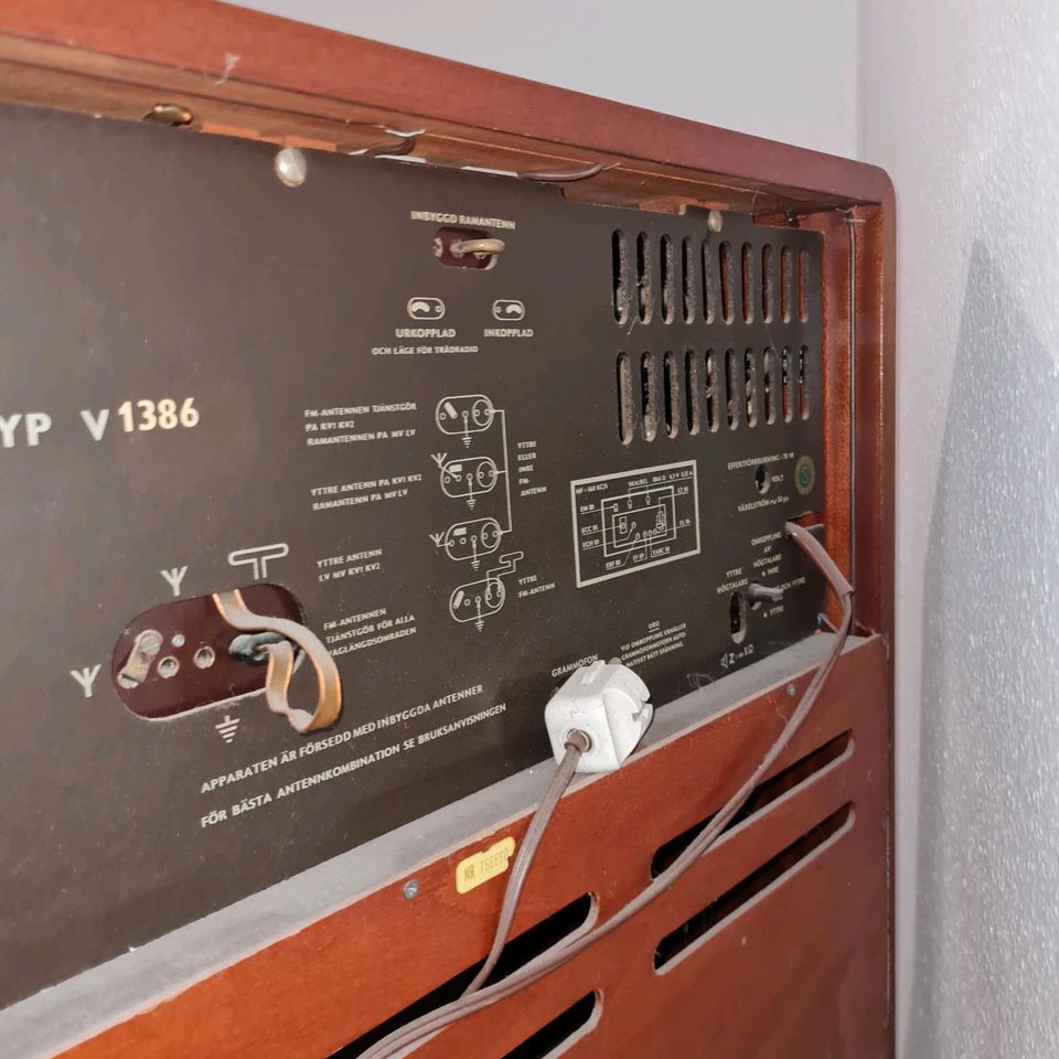 Altes schwedisches Radio Retro DUX Typ V 1386 Radiogrammophon in Werther (Westfalen)