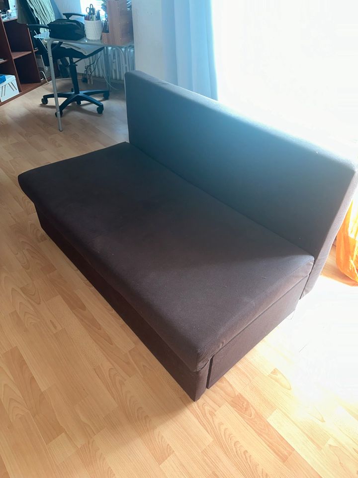 Braune Couch zum ausziehen in Berlin