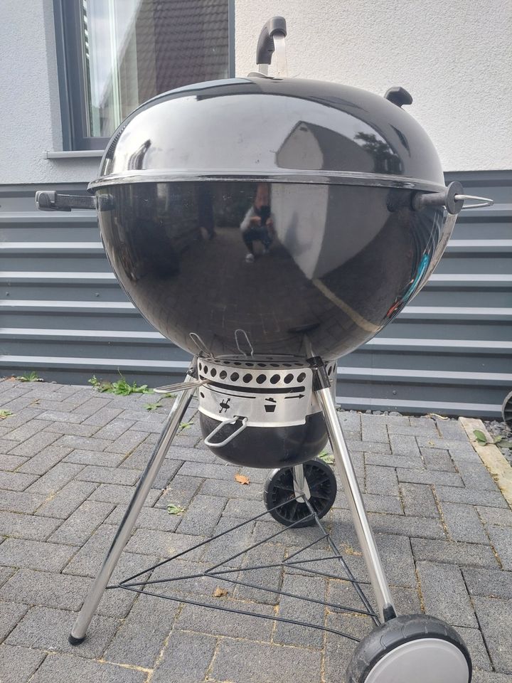 WEBER Master-Touch GBS Kugelgrill 57cm in Wuppertal