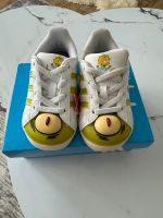 Adidas Kinderschuhe großer 22, grün/weiß Mitte - Wedding Vorschau