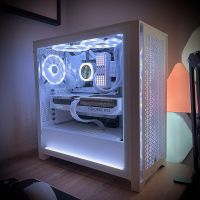 High End Gaming PC White Build 4070ti i7-13700k weiß Hessen - Wiesbaden Vorschau