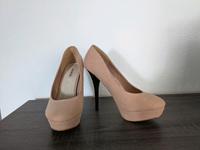 High Heels beige Kiel - Mettenhof Vorschau