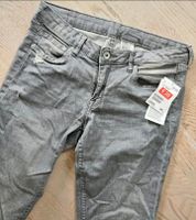 H&M Skinny low waist jeans 29/32 neu mit Etikett Nordrhein-Westfalen - Haltern am See Vorschau