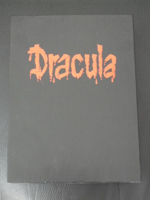 dvd,  Dracula, Holzbox , Halskette mit Brosche in Darmstadt