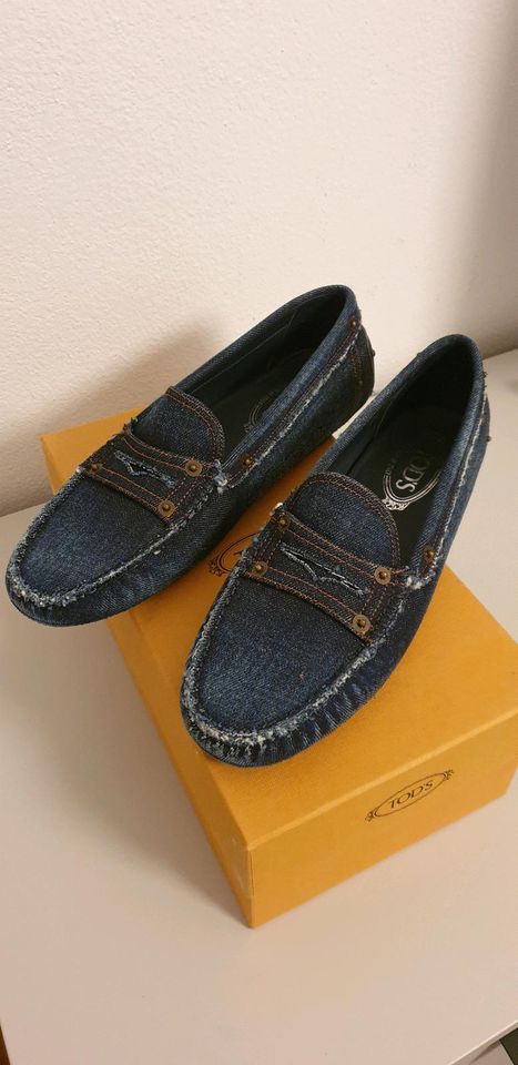 Tods Loafer in Jeans, Gr. 40,5, NEU mit Karton in Landshut