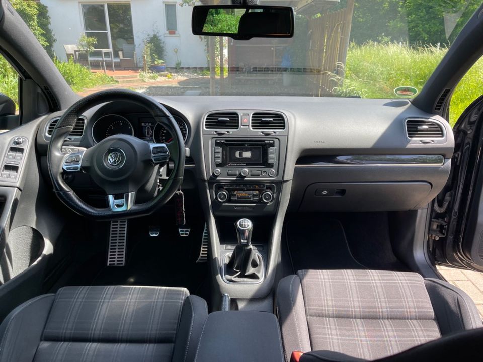 Volkswagen Golf 2.0 TDI GTD *Zahnriemen NEU*2. Hand*TÜV* in Bremen